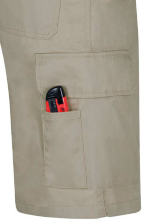 Detalle bolso lateral com compartimento para chisato
